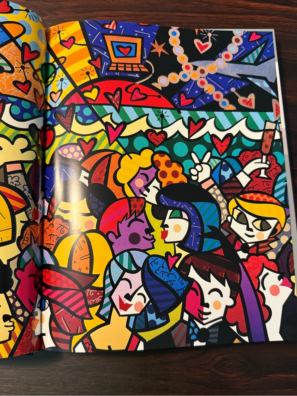 Romero Britto Art Book “Colours Around the World” Very Good Condition Hardcover - Picture 5 of 15